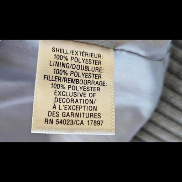 Old Navy Women's Stylish Gray Jacket with High Neck and Quilted Hearts Large - Picture 3 of 10